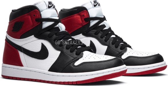 Женские кроссовки Nike Wmns Air Jordan 1 Retro High 'Satin Black Toe'