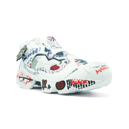 Vetements x Reebok Insta Pump Fury "Graffiti" 