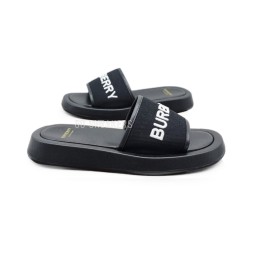 Burberry Flip-flops Black