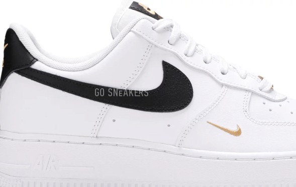 Женские кроссовки Nike Wmns Air Force 1 '07 Essential 'White Black'