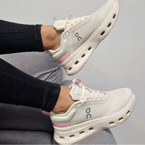 Женские кроссовки Loewe x On Cloudtilt White/Pink